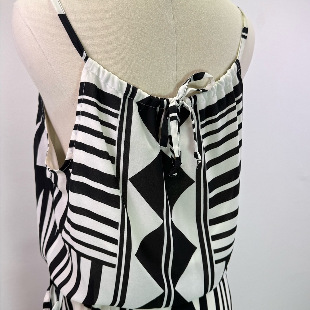 Express Geometric Print Black White Halter‎ Handkerchief Hem Maxi Dress Size S - Picture 8 of 10